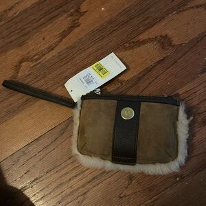 Ugg wristlet/wallet